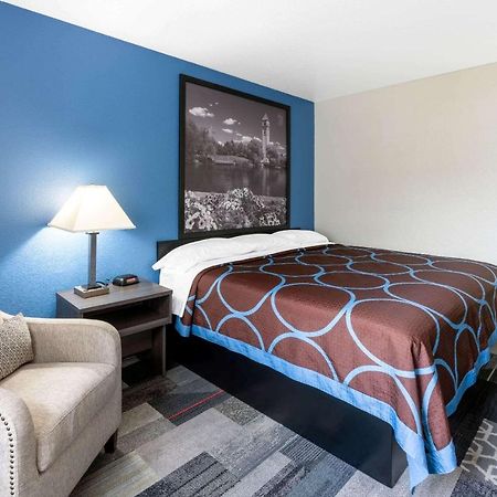 Super 8 By Wyndham Spokane Valley Εξωτερικό φωτογραφία