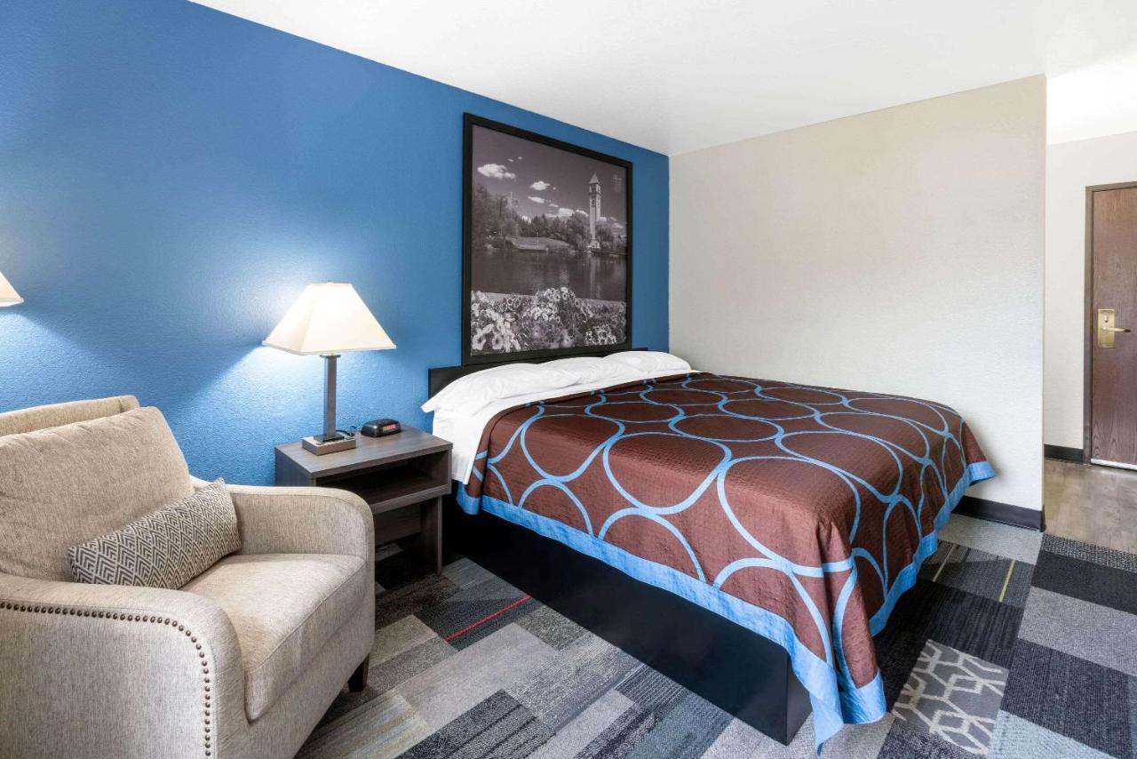 Super 8 By Wyndham Spokane Valley Εξωτερικό φωτογραφία