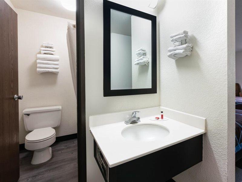 Super 8 By Wyndham Spokane Valley Εξωτερικό φωτογραφία
