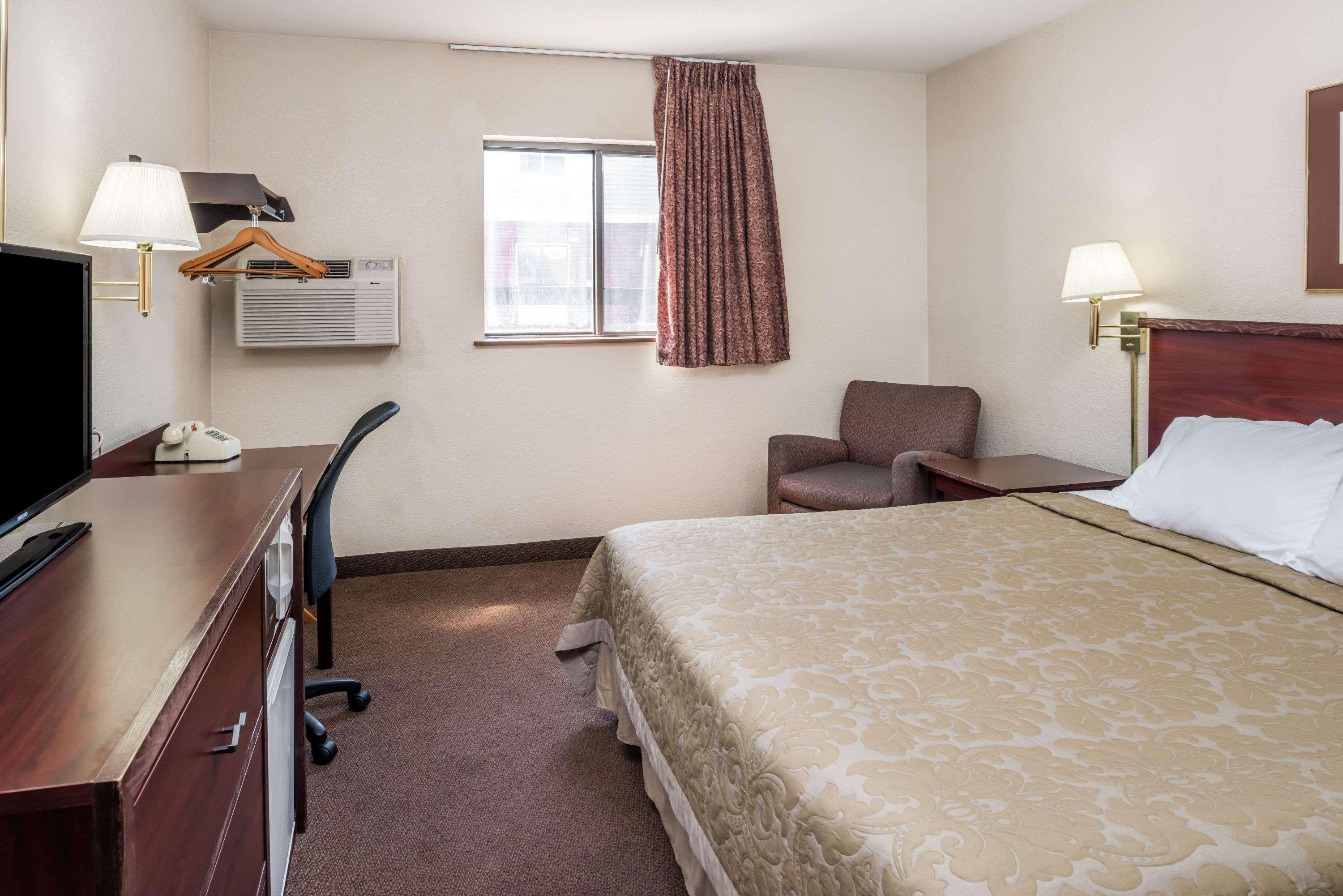Super 8 By Wyndham Spokane Valley Εξωτερικό φωτογραφία