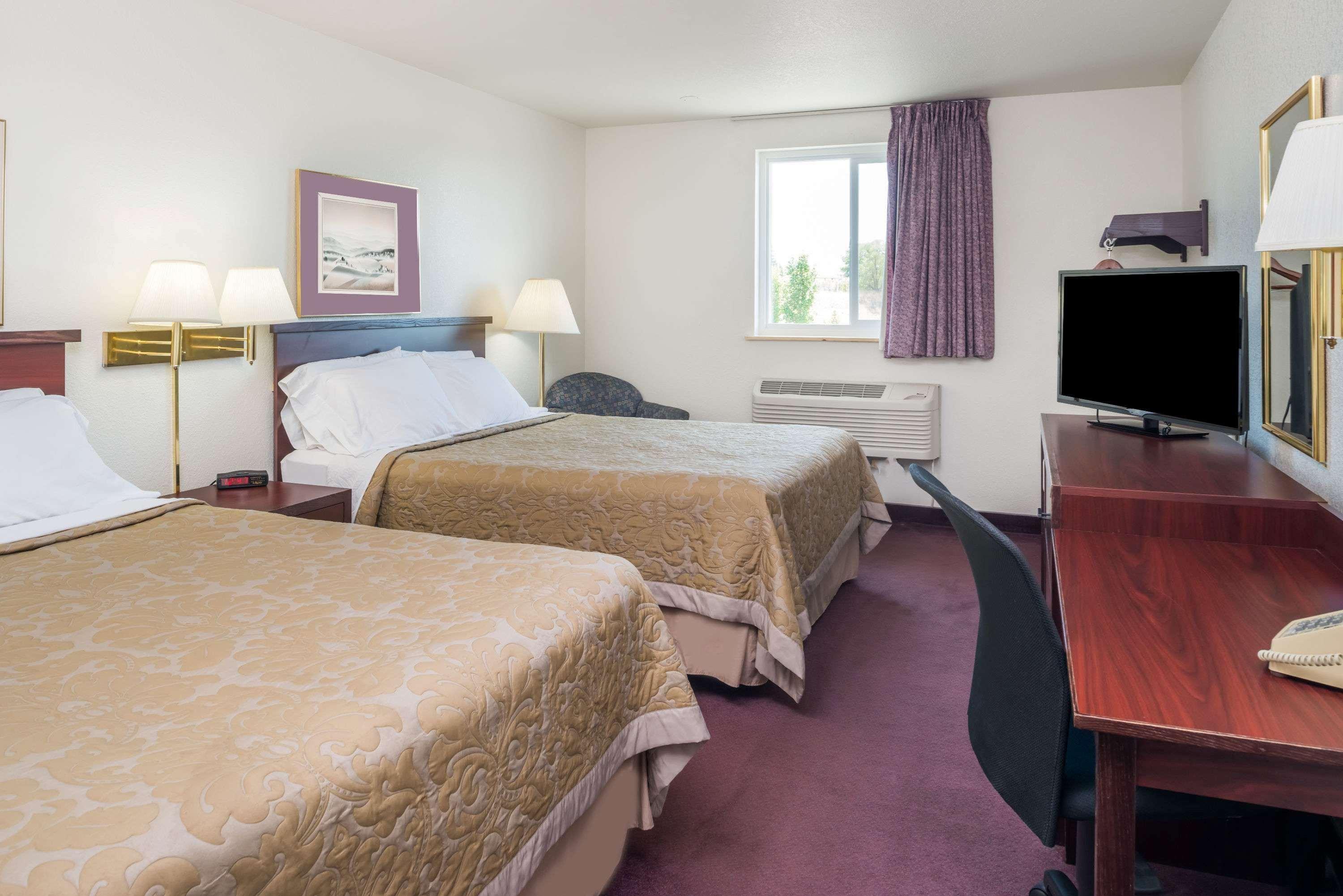 Super 8 By Wyndham Spokane Valley Εξωτερικό φωτογραφία