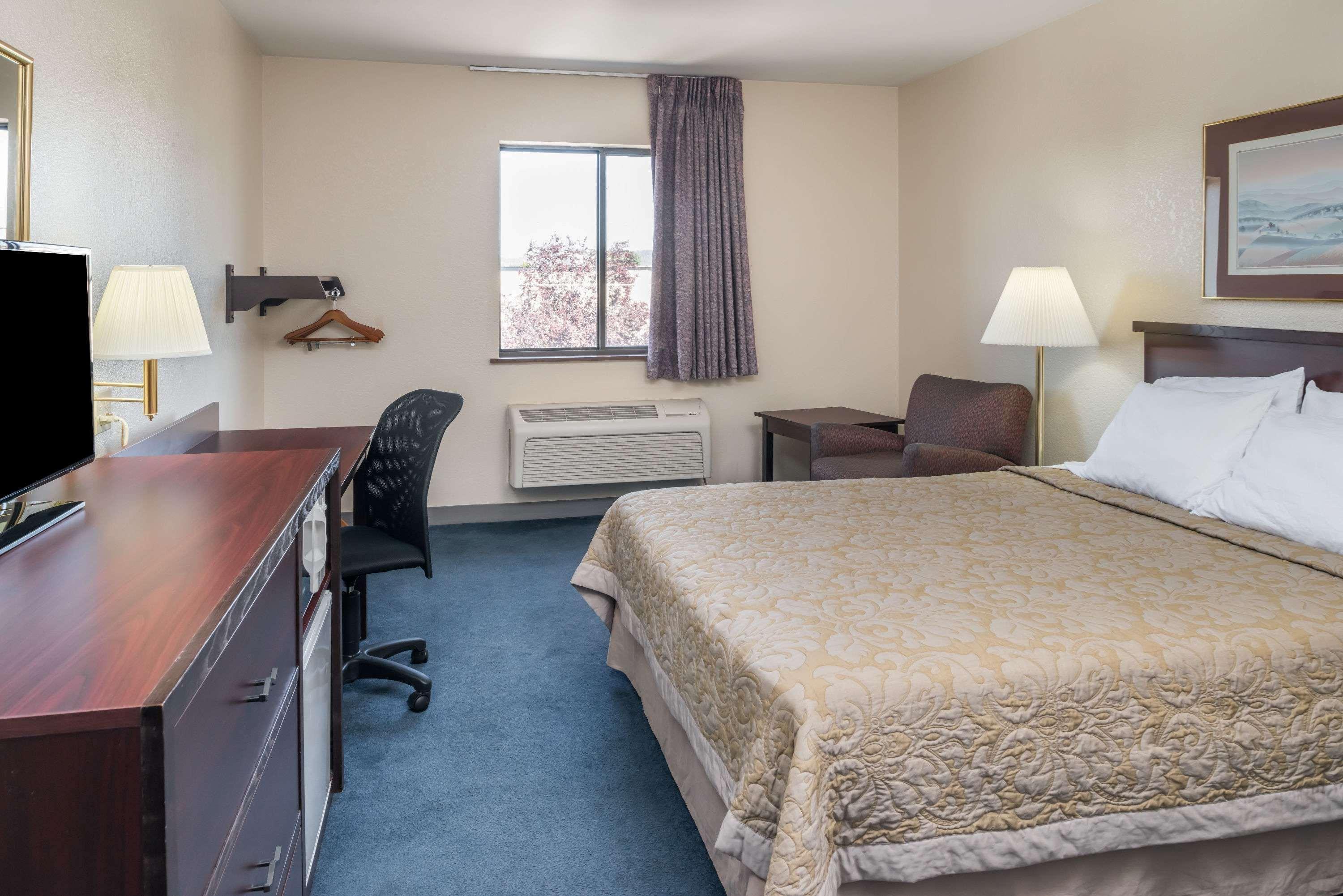 Super 8 By Wyndham Spokane Valley Εξωτερικό φωτογραφία